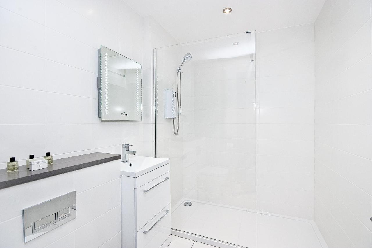 Heinze Flat 402 - One Bedroom Fourth Floor Flat By City Living Londra Dış mekan fotoğraf